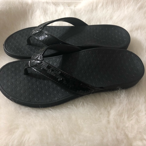 vionic slippers size 9